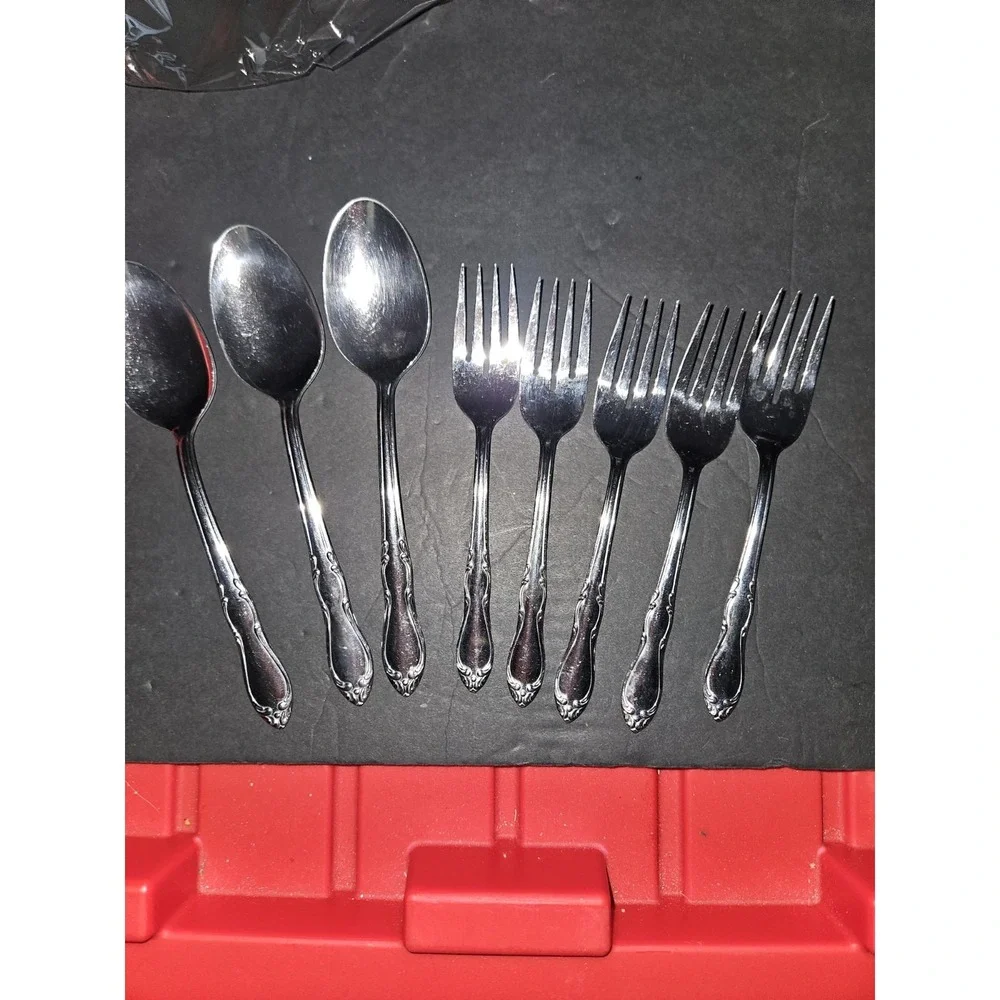 Oneida Chateau Flatware‎ 5 Salad Forks And 3 Tablespoons